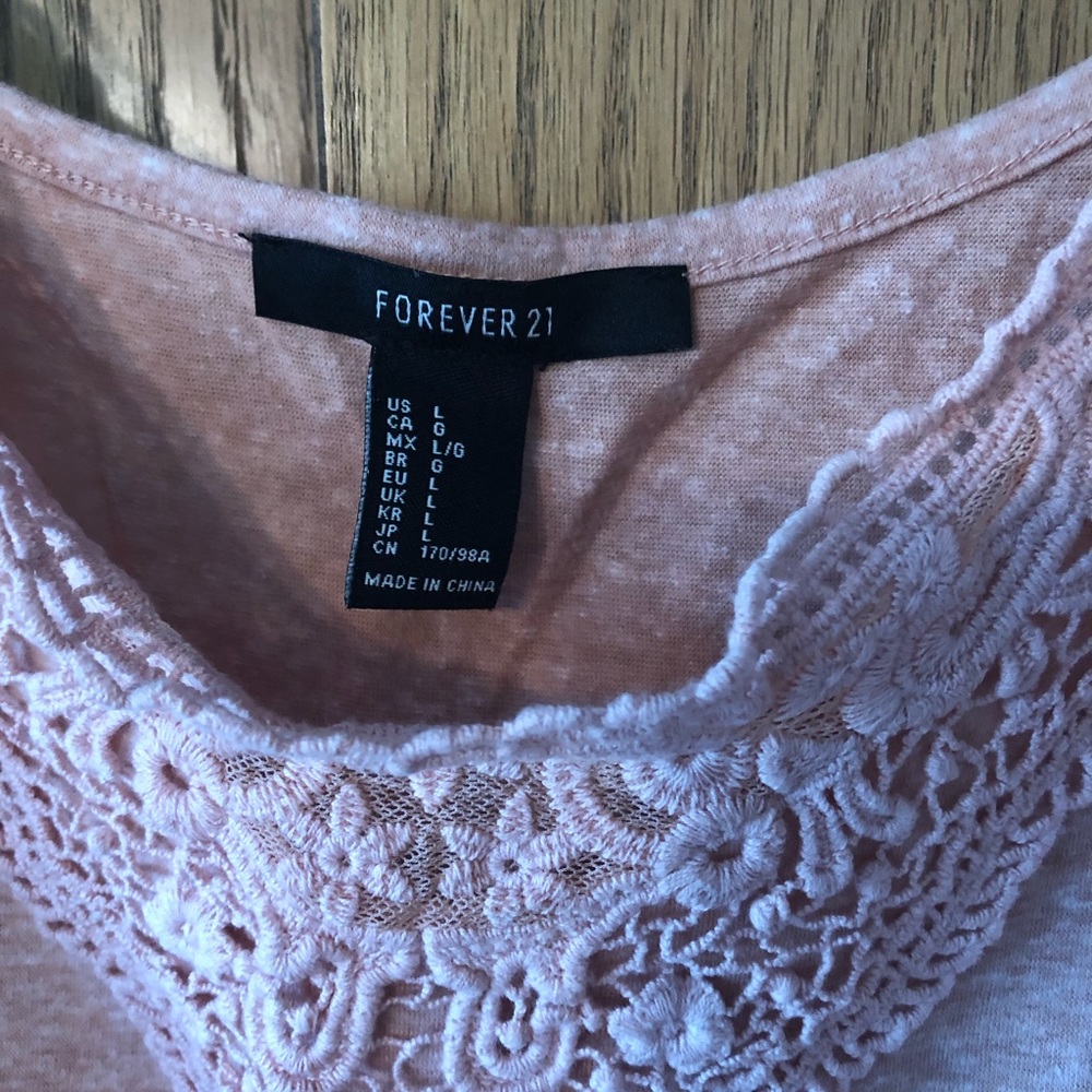 Cropped Cami - Picture 2 of 3